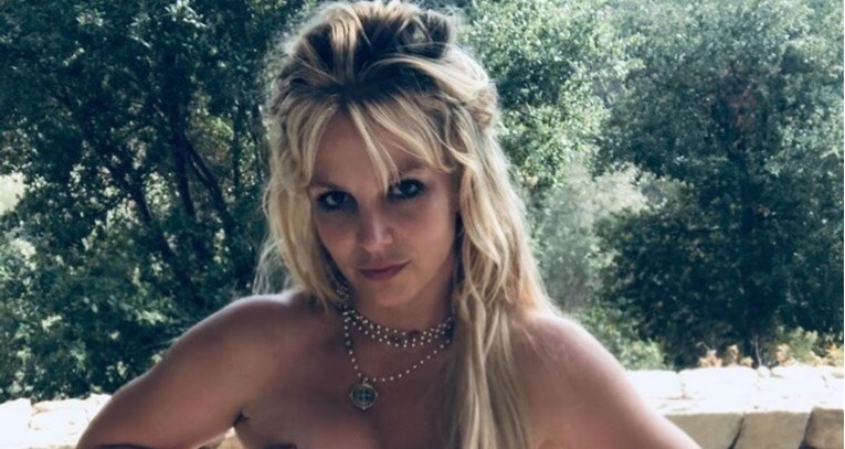 Britney Spears objavila fotografije na kojima je potpuno gola