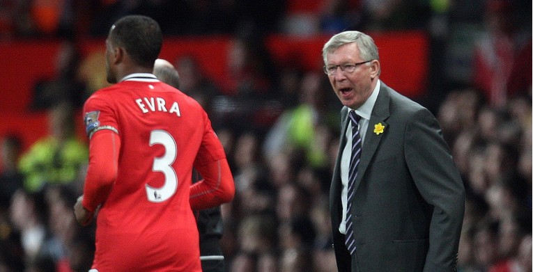 Evra otkrio što se dogodilo kad je Ferguson vidio da igrači ne potpisuju autograme