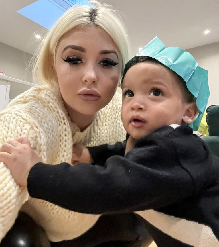 Mama potrošila 17.000 eura na darove za sina (2): "Ne znam kako ću platiti račune"