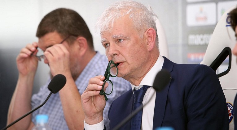 Igrači Hajduka prelomili. Doznajemo kome i kako će se rezati plaće na Poljudu