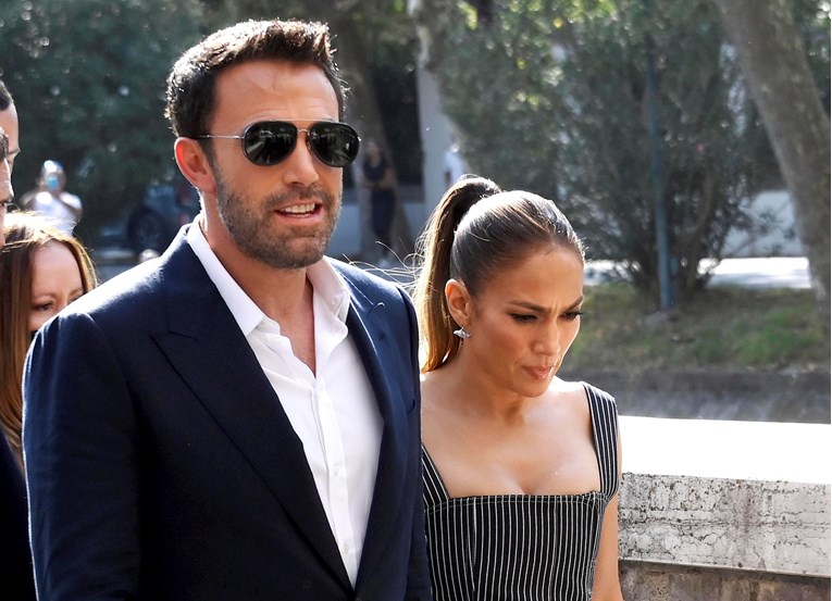 Daily Mail: Ben Affleck i J.Lo pripremili papire za razvod