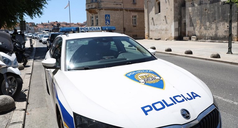 U Trogiru napadnut prometni redar. Gradonačelnik: Ima ozbiljne ozljede