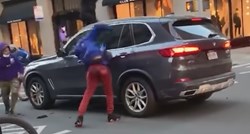 VIDEO Šokantan video s Manhattana: Grupa biciklista napala vozača BMW-a