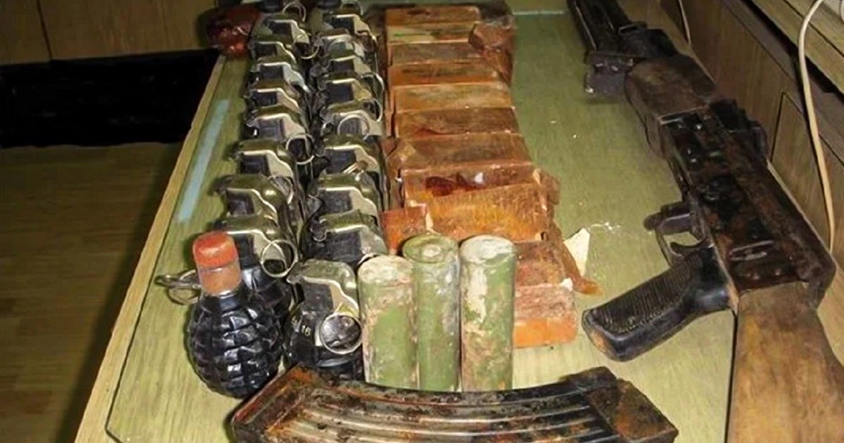 U Bjelovaru predao policiji 15 bombi, 8 kg eksploziva, tri mine...