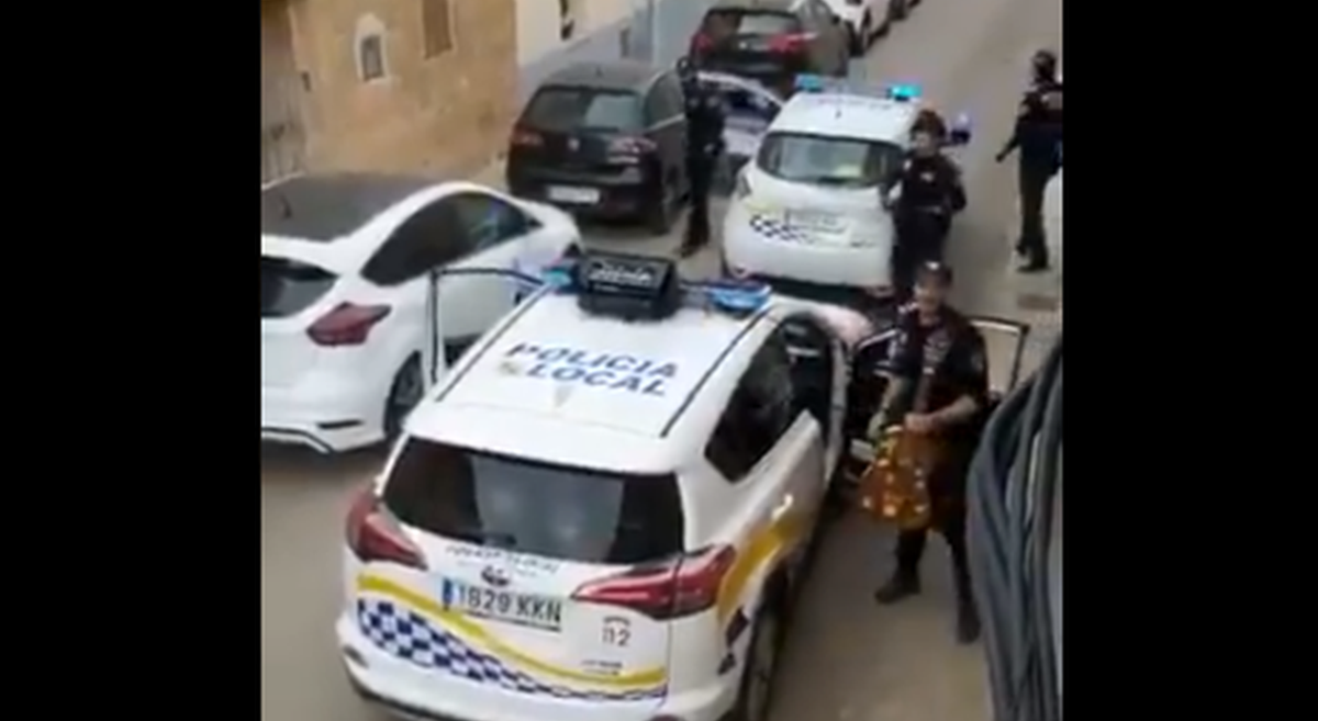 VIDEO Policija pod sirenama uplašila građane, a onda je uslijedio neočekivani šou