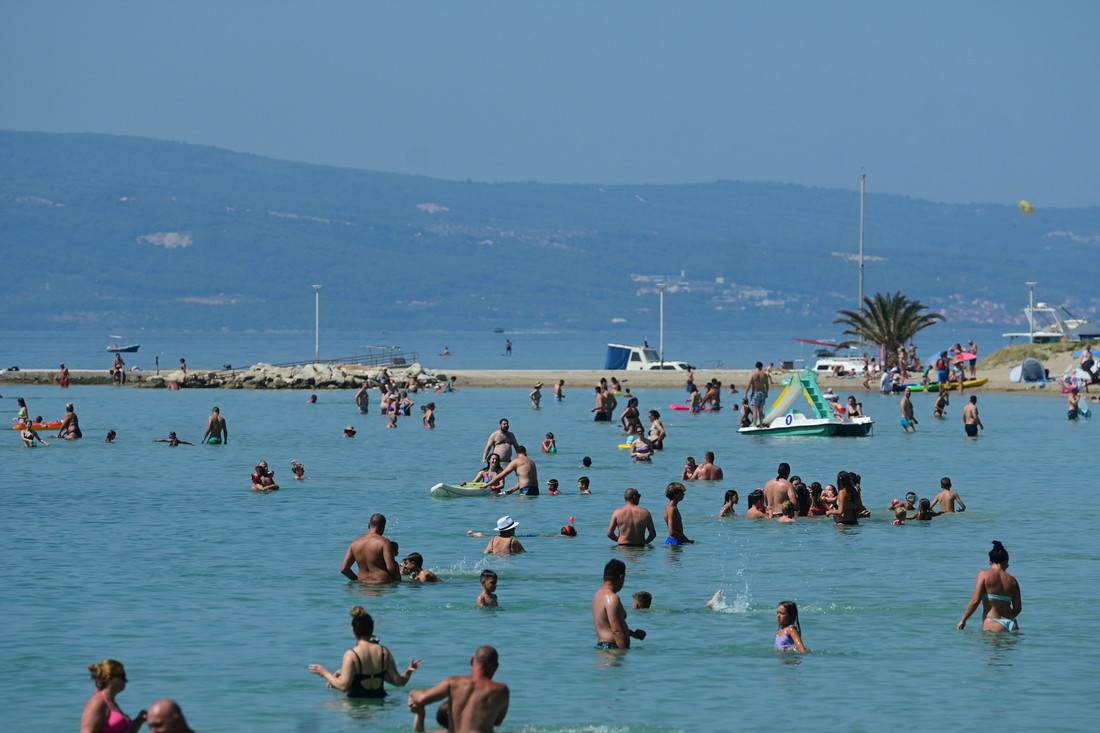 FOTO Pogledajte kako izgleda Omiš tijekom jednog od udarnih vikenda