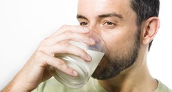 Pijenje mlijeka i Coca-Cole nakon jedenja ljute hrane doista pomaže