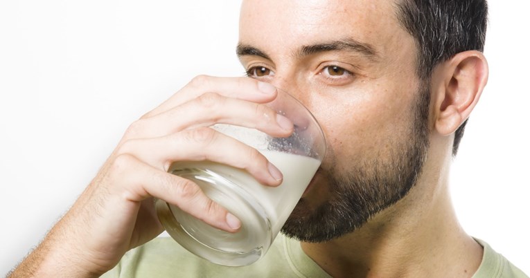 Bademovo ili sojino mlijeko: Koje je zdravije?