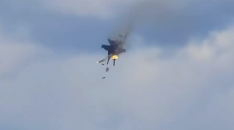 VIDEO Dva američka borbena aviona sudarila se i srušila tijekom aeromitinga