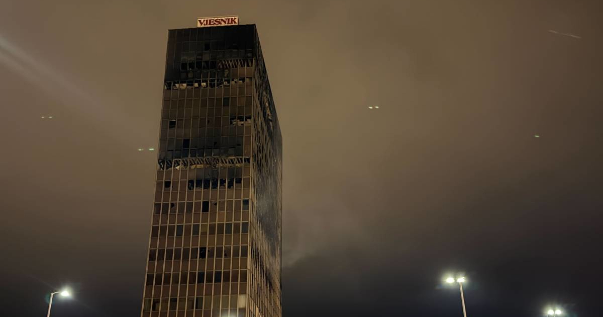 FOTO Pogledajte kako Vjesnik izgleda gotovo 24 sata od izbijanja požara
