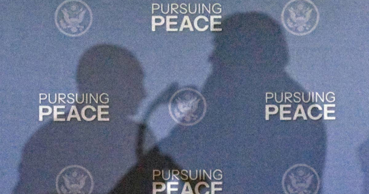 Bloomberg: Amerika sprema kaznu Putinu ako odbije mirovni plan