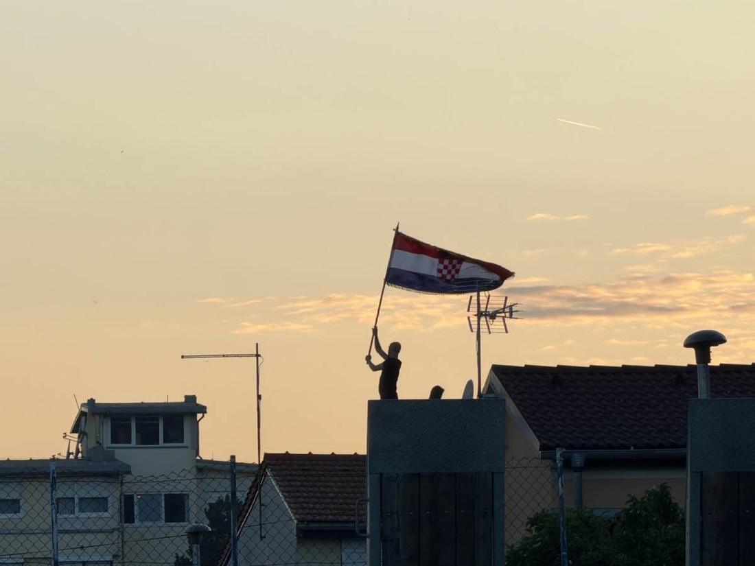 VIDEO Ovaj prizor kod stadiona u Zaprešiću privukao je pažnju Thompsonovih fanova