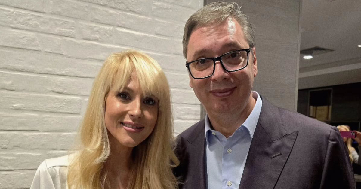 Kći hrvatskog glumca bila u Vučićevu stožeru, pjevali su pjesmu kojom se slavi Mladić