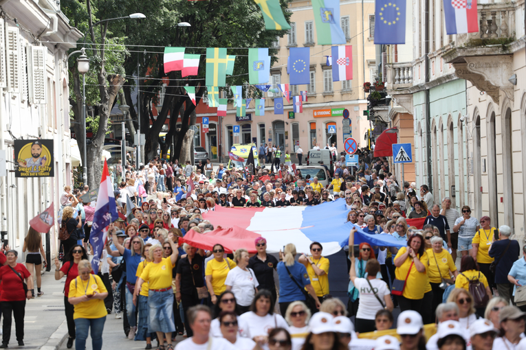 U Puli slavile Dan braniteljica: "Žena - Majka - Ratnica"