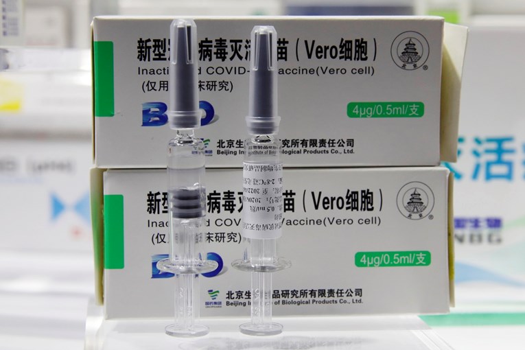 Kina eksperimentalnim cjepivom cijepila desetke tisuća ljudi