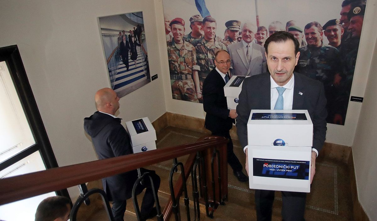 Izbori u HDZ-u: Kovač predao više od 17.000 potpisa