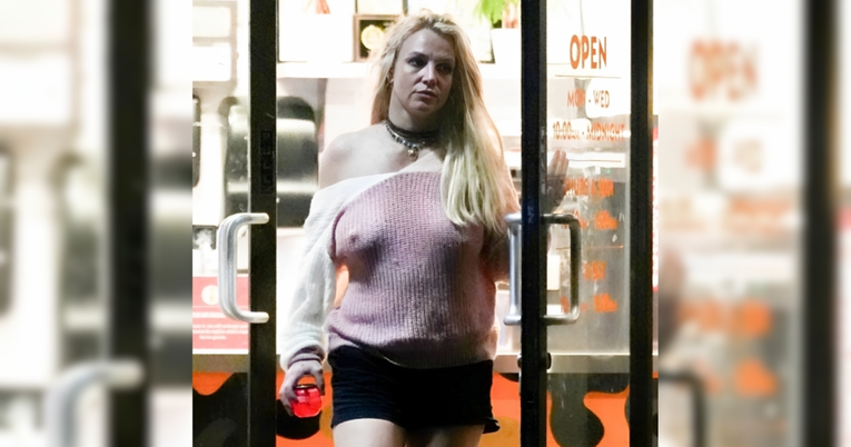 Britney Spears snimljena prvi put nakon vijesti o razvodu. Nije bila raspoložena