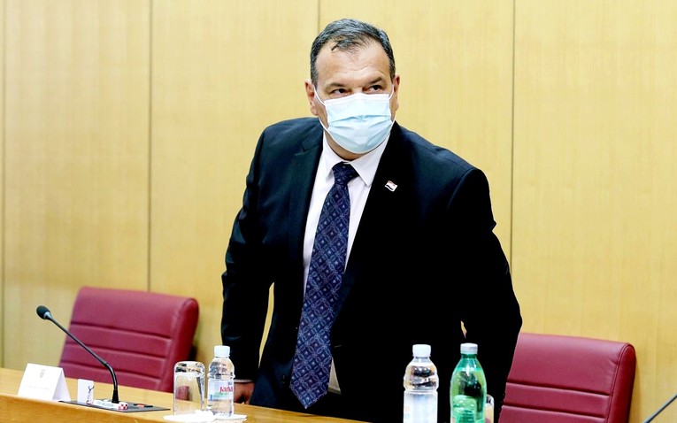 Danas se u saboru glasa o povjerenju Berošu