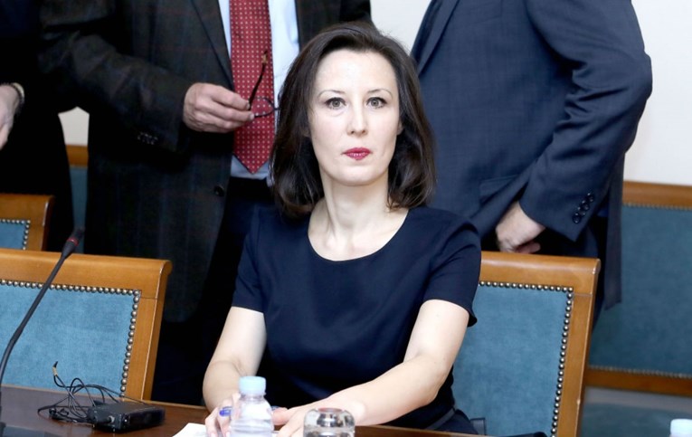 Dalija Orešković u zadnjim minutama predala potpise, zaboravila je obrazac