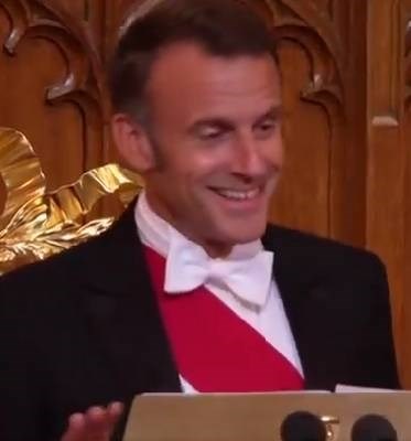 Macronova šala o prijestolju postala hit: "Za predsjednika Francuske to nije pametno"