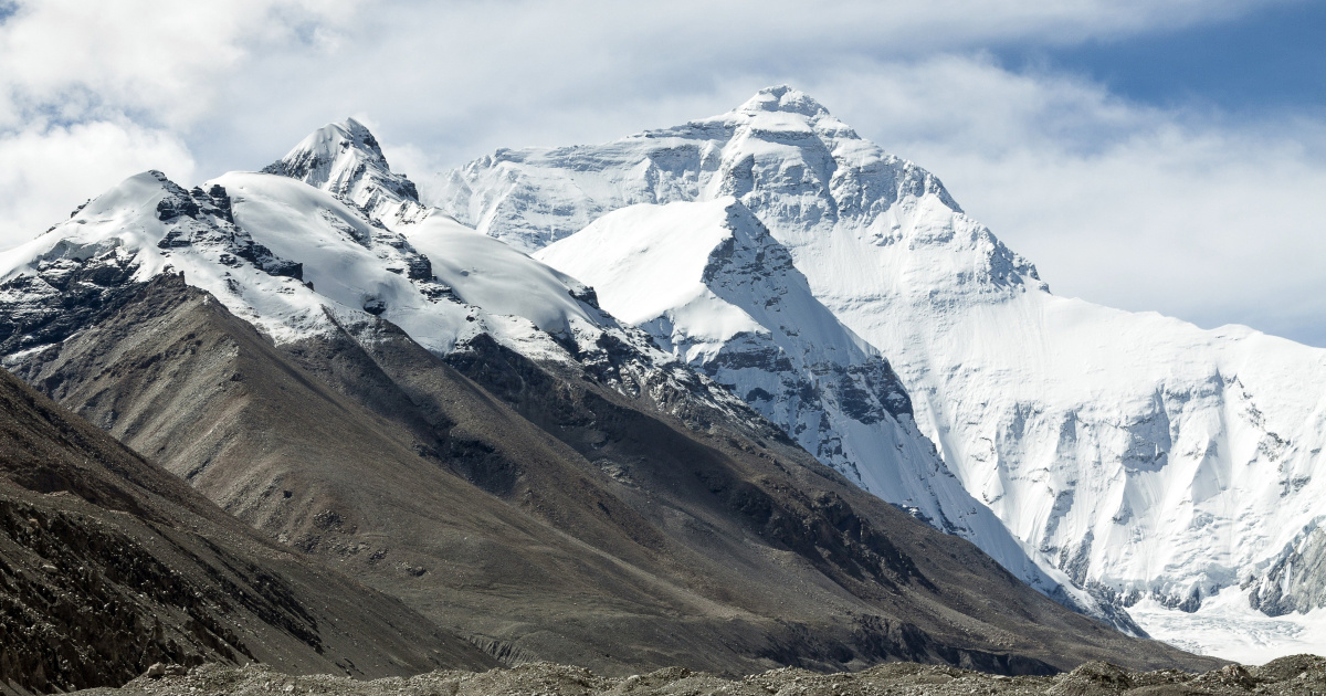 Sve je više otrovnica na Everestu. Bolnice hitno traže protuotrov