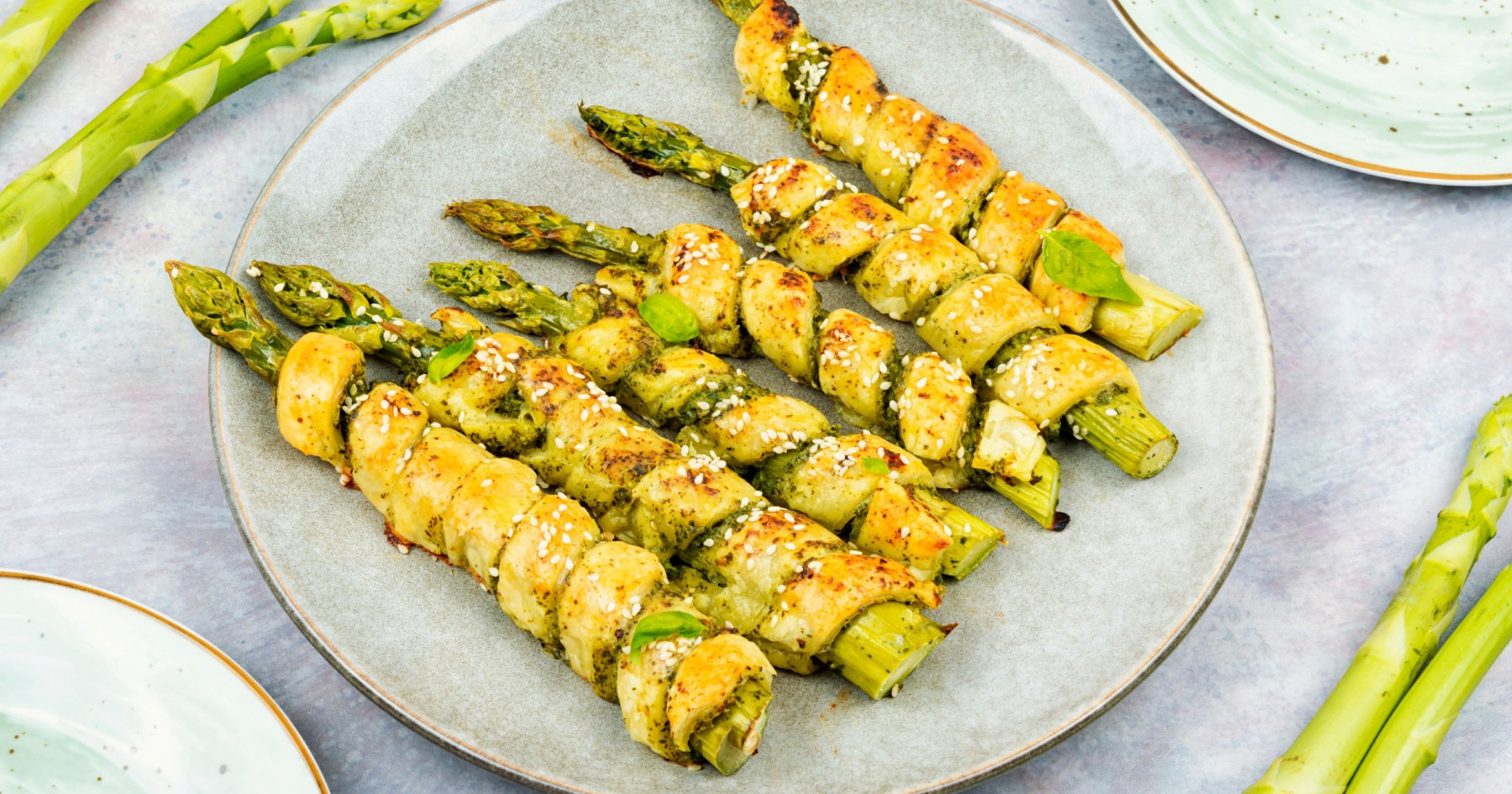 Iznenadite goste šparogama u lisnatom tijestu, svi će vas tražiti recept