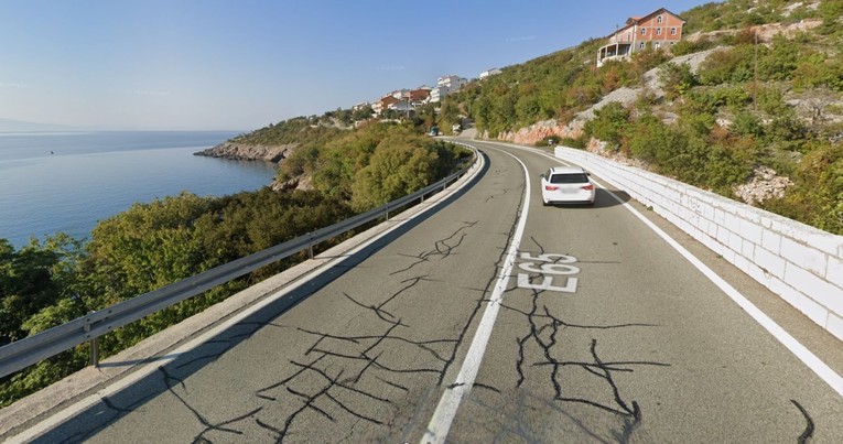 Na Jadranskoj magistrali ograničenja i zabrane, puše jak vjetar