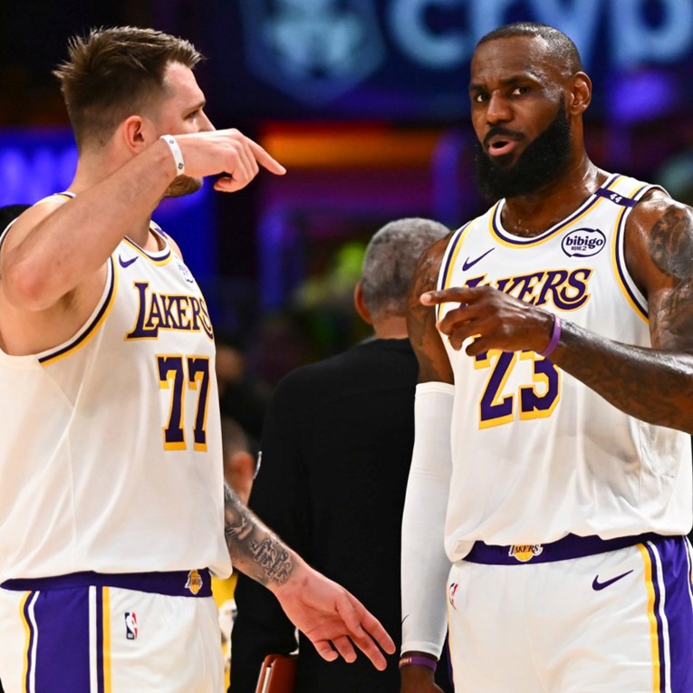 Potvrđena prodaja Lakersa za 10 milijardi dolara