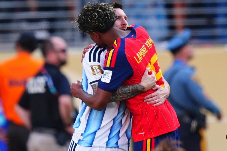 Pogledajte kako je Messi reagirao kada mu je Yamal prišao nakon finala SP-a
