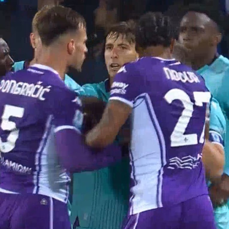 VIDEO Džeko se zakačio s protivnikom, Pongračić odmah uletio u gužvu