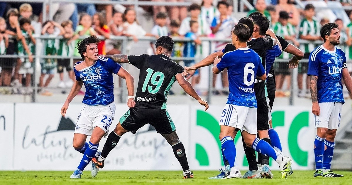 Makljaža na prijateljskoj utakmici Como - Betis. Pogledajte što se dogodilo