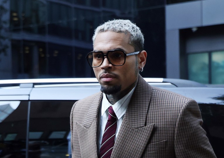 Chris Brown dobio dopuštenje za povratak u SAD nakon uhićenja zbog napada u Londonu