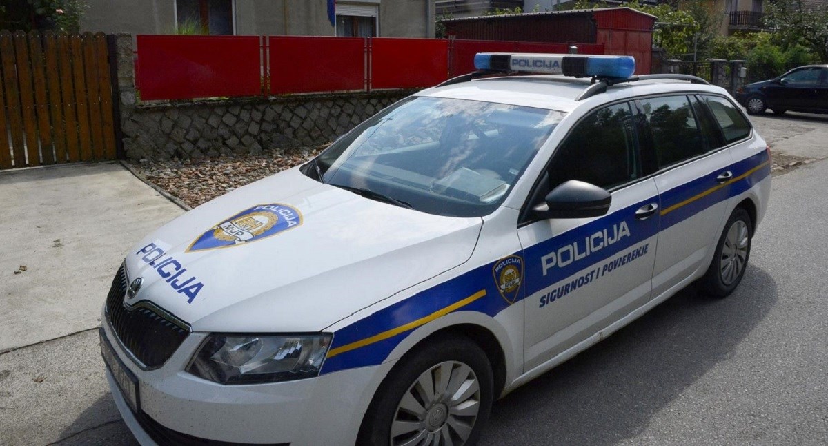 Kod Požege sin napao majku nožem, pomogli joj susjedi i rodbina