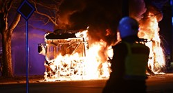 Požari i nasilje u Švedskoj nakon prosvjeda desničara protiv migranata
