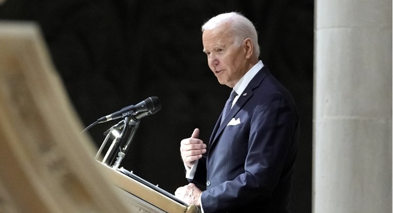 Biden za vrijeme mise održao govor: "Ovo je ključni trenutak za SAD i svijet"