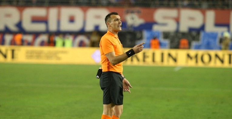 Hajduk kažnjen jer je Torcida vrijeđala Bebeka i palila baklje
