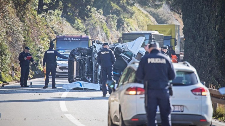 Kod Dubrovnika zatvoren dio Jadranske magistrale zbog opasnosti od odrona