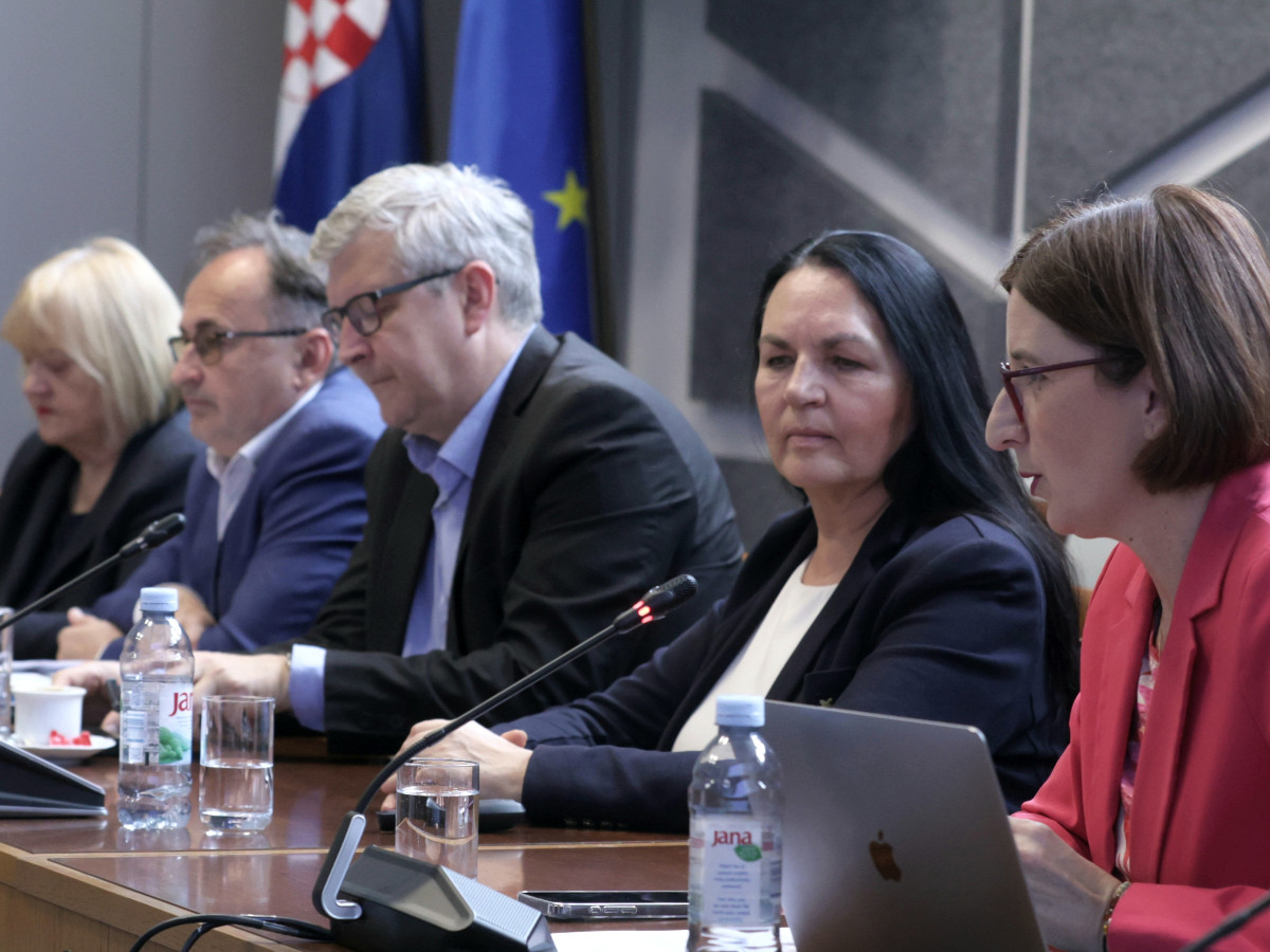 Okrugli stol u Saboru. "Imamo opustošene općine i županije koje služe samo HDZ-u"