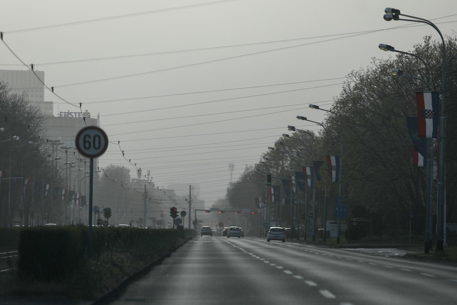 Što izaziva misteriozni smrad u Zagrebu?