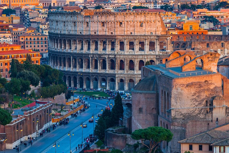 Potres u nedjelju navečer istjerao Rimljane na ulice