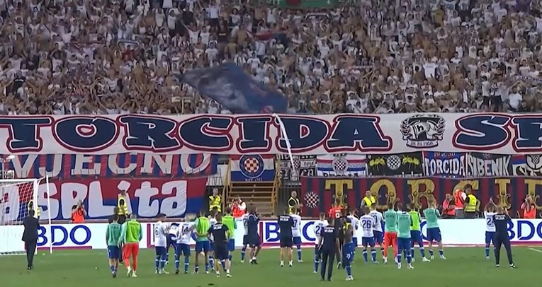 Hajdukovci su nakon poraza pozdravili navijače. Pogledajte kako su im oni uzvratili