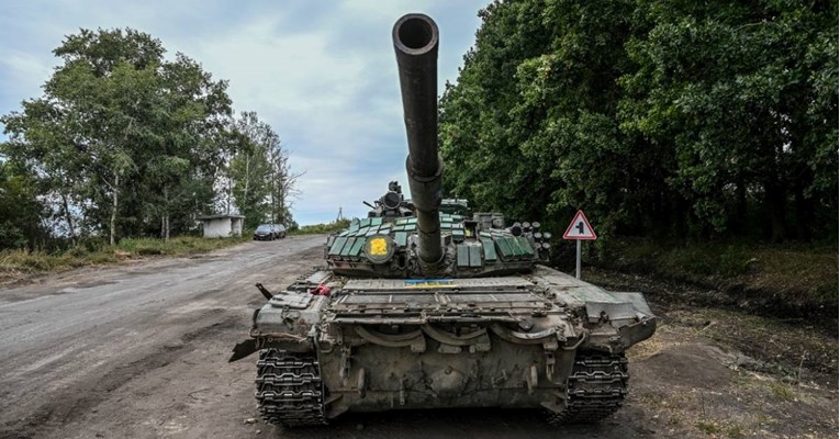 Guverner: Ukrajinska vojska napreduje prema Lisičansku, Rusi masovno bježe