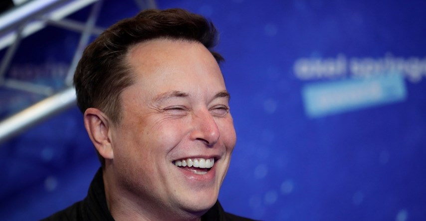 Twitterovi investitori tuže Elona Muska