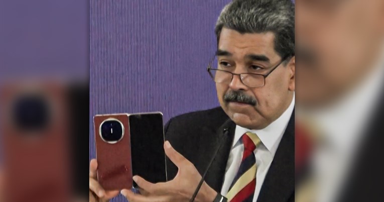Maduro se pohvalio mobitelom: "Dao mi ga je Xi. Ni gringosi ga ne mogu prisluškivati"