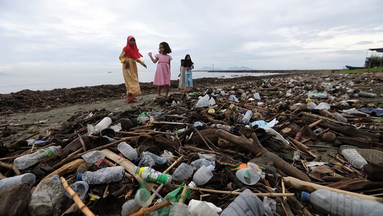 U svijetu se zbog pandemije blago smanjila proizvodnja plastike