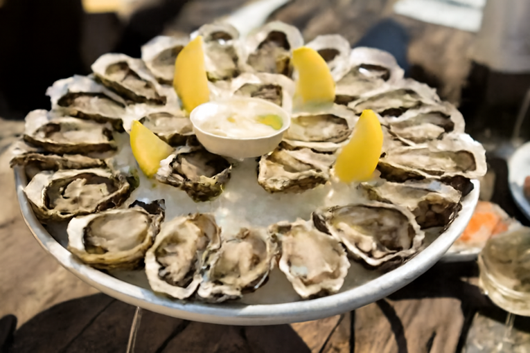 Dvije osobe umrle u SAD-u nakon što su jele kamenice zaražene bakterijom