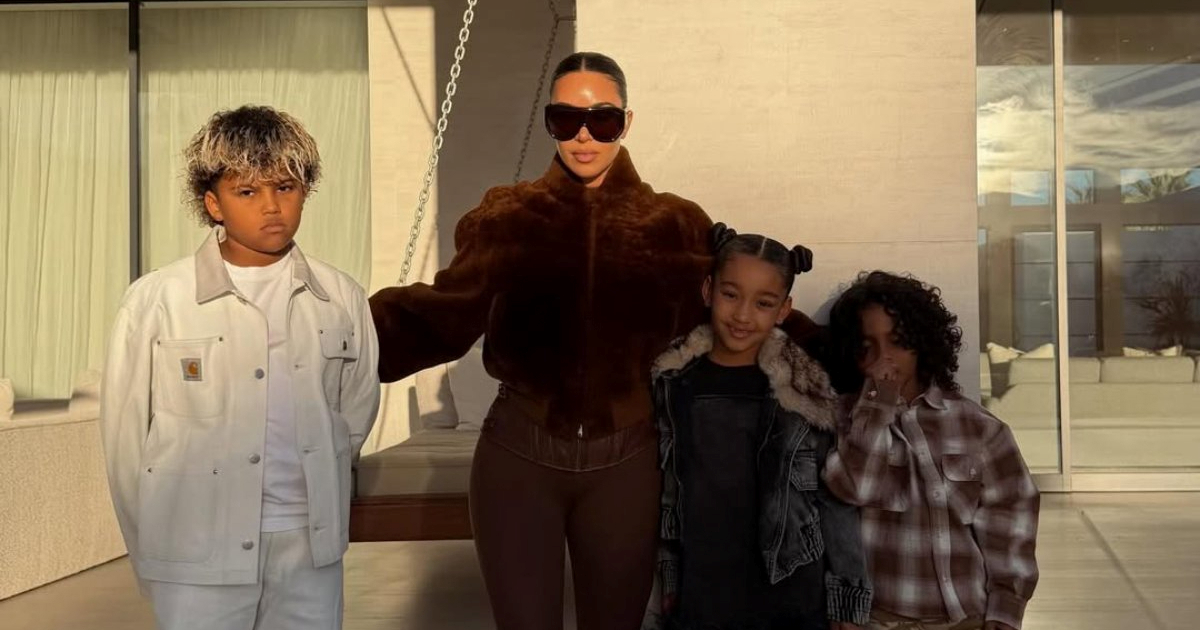 Kim Kardashian pokazala realnost blagdanskog fotkanja s djecom