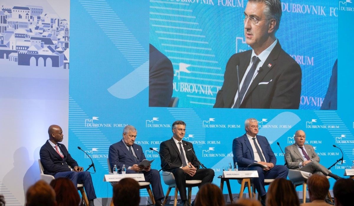 Plenković: Ne želimo povećati ulaganja u obranu, a da nam onda carine naprave štetu
