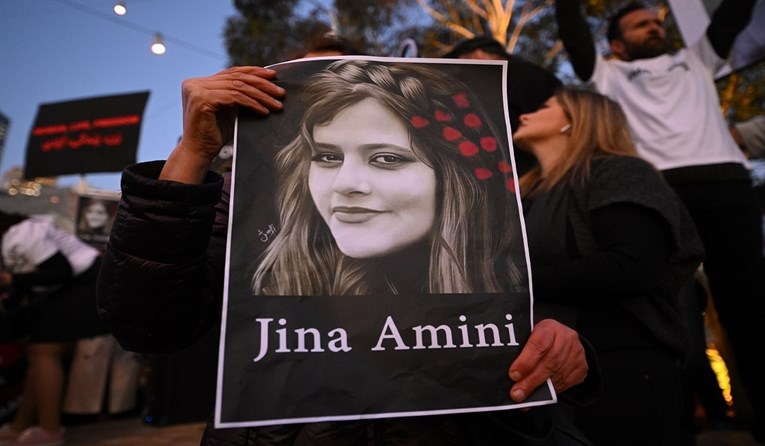 U Zagrebu prosvjed podrške Irankama: "Ne mogu nas sve pobiti"