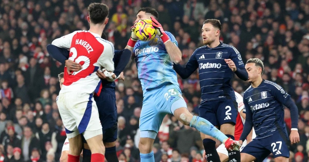 Arsenal remijem protiv Aston Ville dao Liverpoolu veliku šansu za bijeg na vrhu